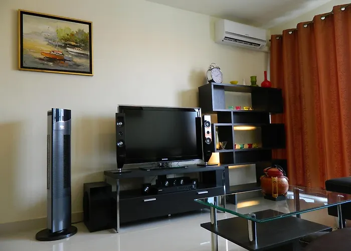 Neo Condo By Jean